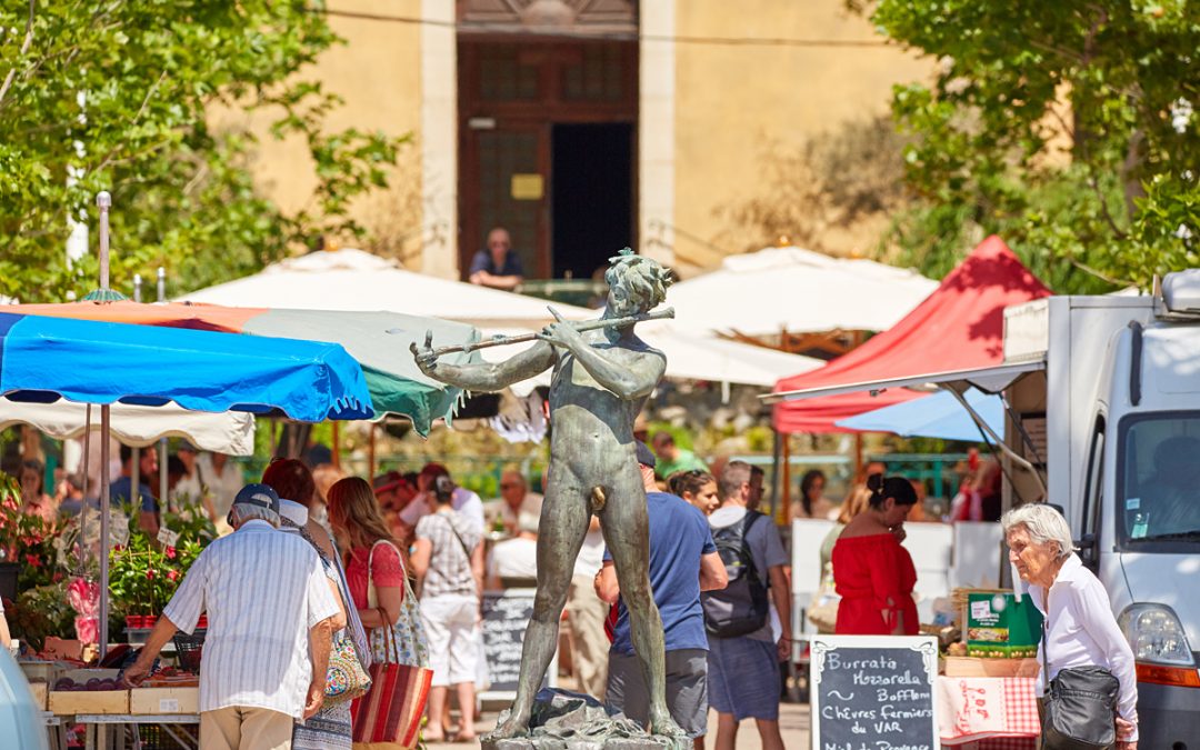 Le Marché hebdomadaire de Bandol