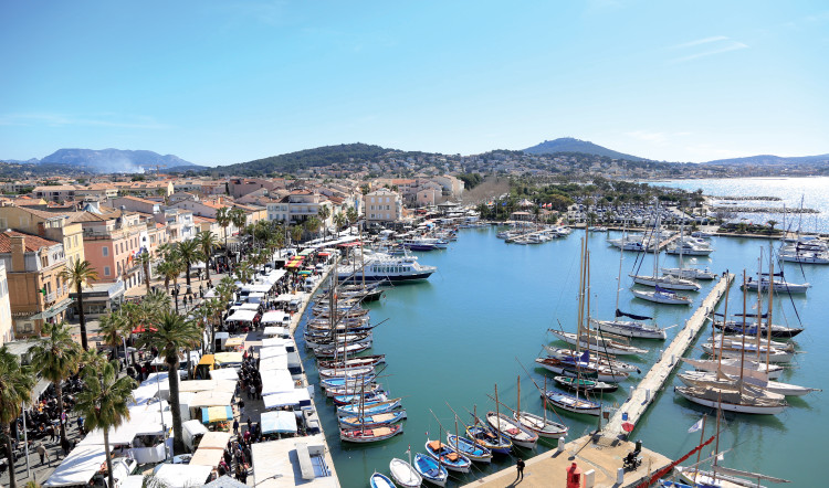 Vous êtes Lyonnais et cherchez un hébergement en bord de mer pour vos vacances ? Marindore Bandol est fait pour vous !